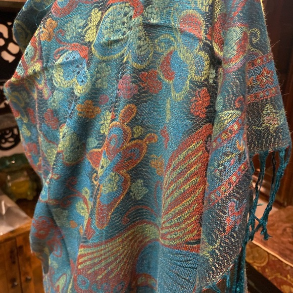 Vintage butterfly brocade pashmina shawl scarf - Picture 3 of 9